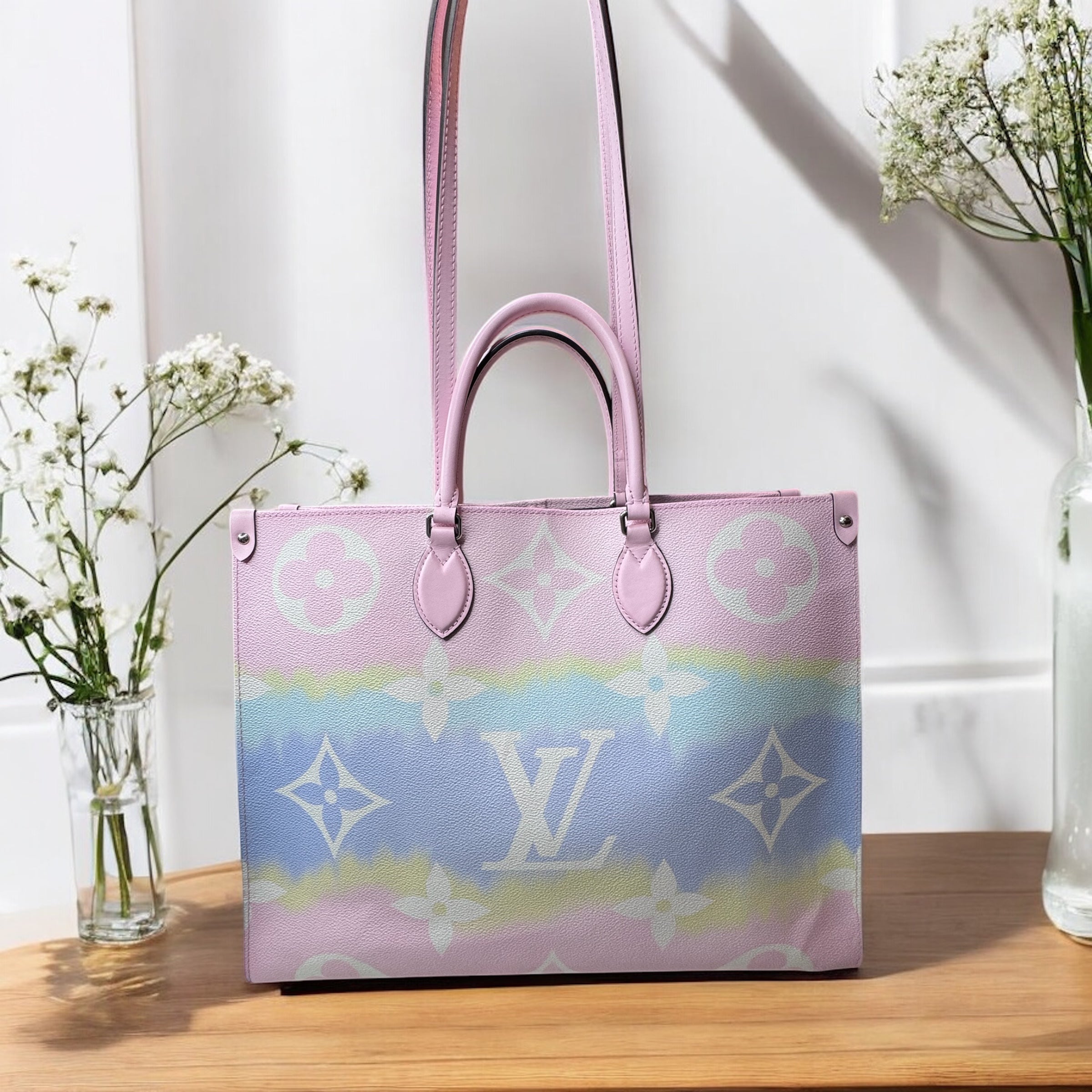 Louis Vuitton Pastel On the Go GM | Stylish & Spacious Tote