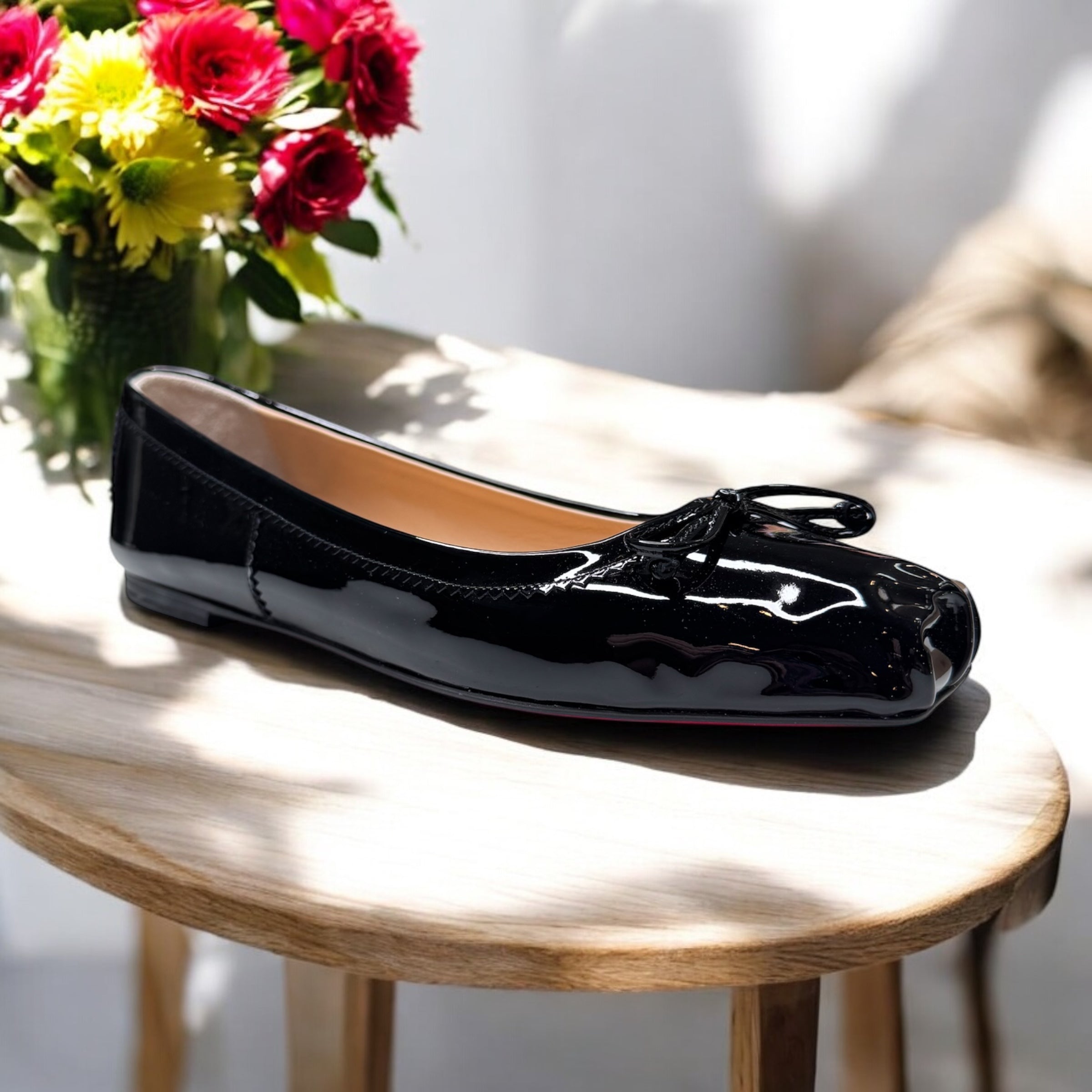 Christian Louboutin Mamadrague Patent Flat 38.5 | Classic Elegance