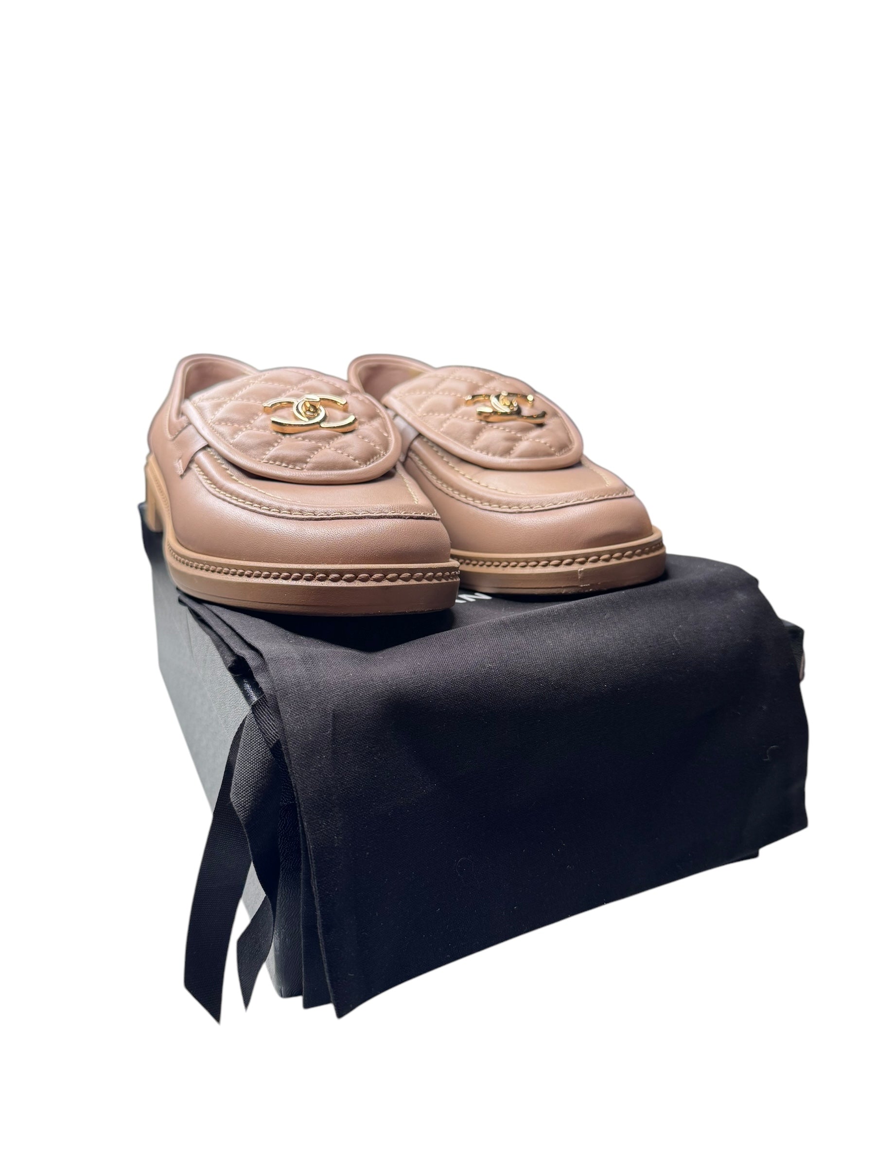 Chanel Quilted Flap Turnlock Loafers 40 | Chic & Elegant