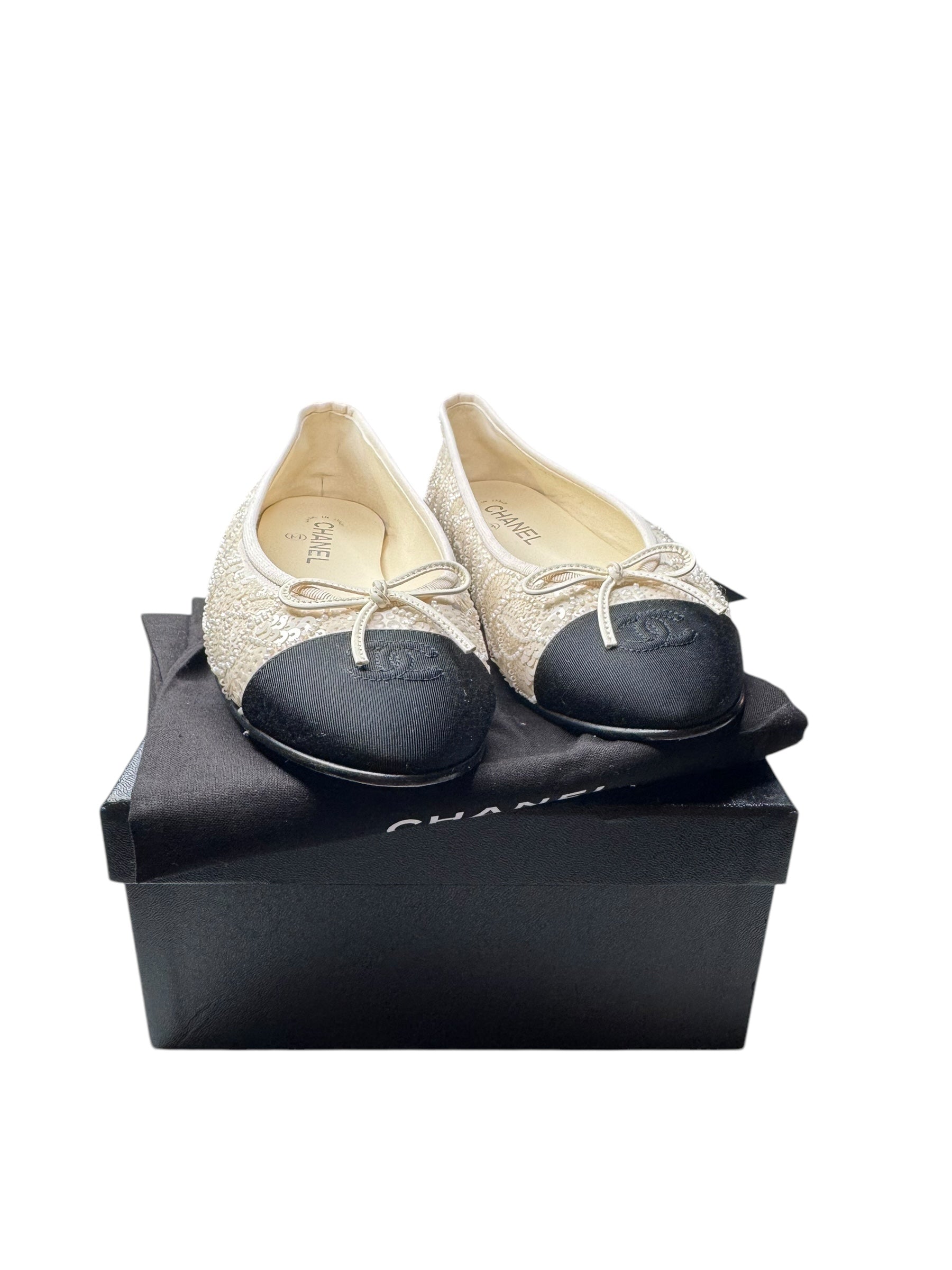 Chanel Beaded Ballet Flats 40.5 | Elegant Comfort