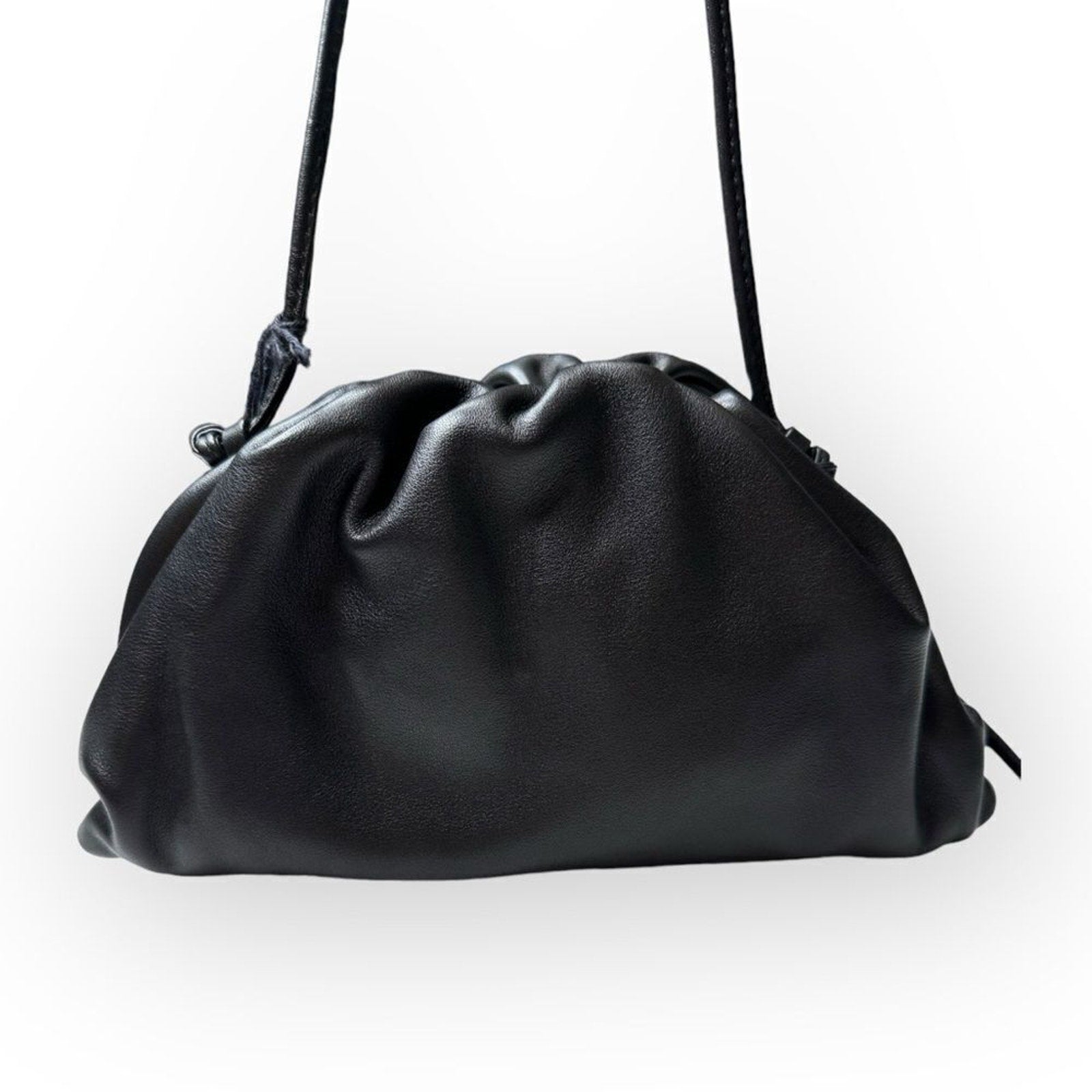 Bottega Veneta The Teen Leather Pouch