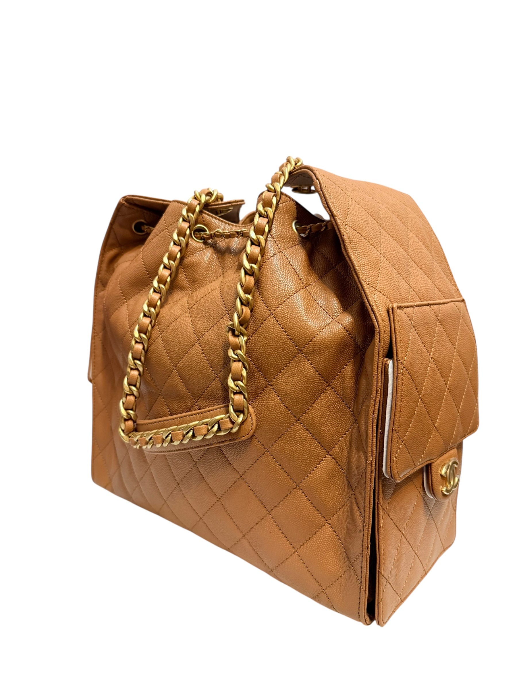 Chanel 25 Medium Caviar