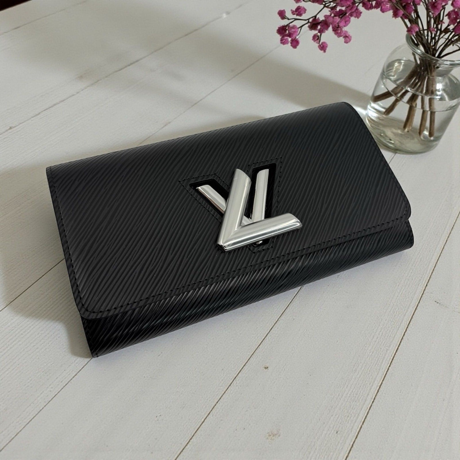 Louis Vuitton Epi Twist Wallet