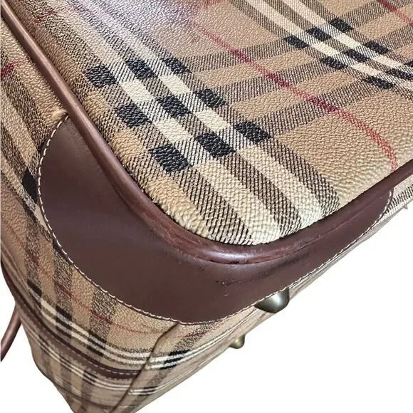 Burberry Boston Bag