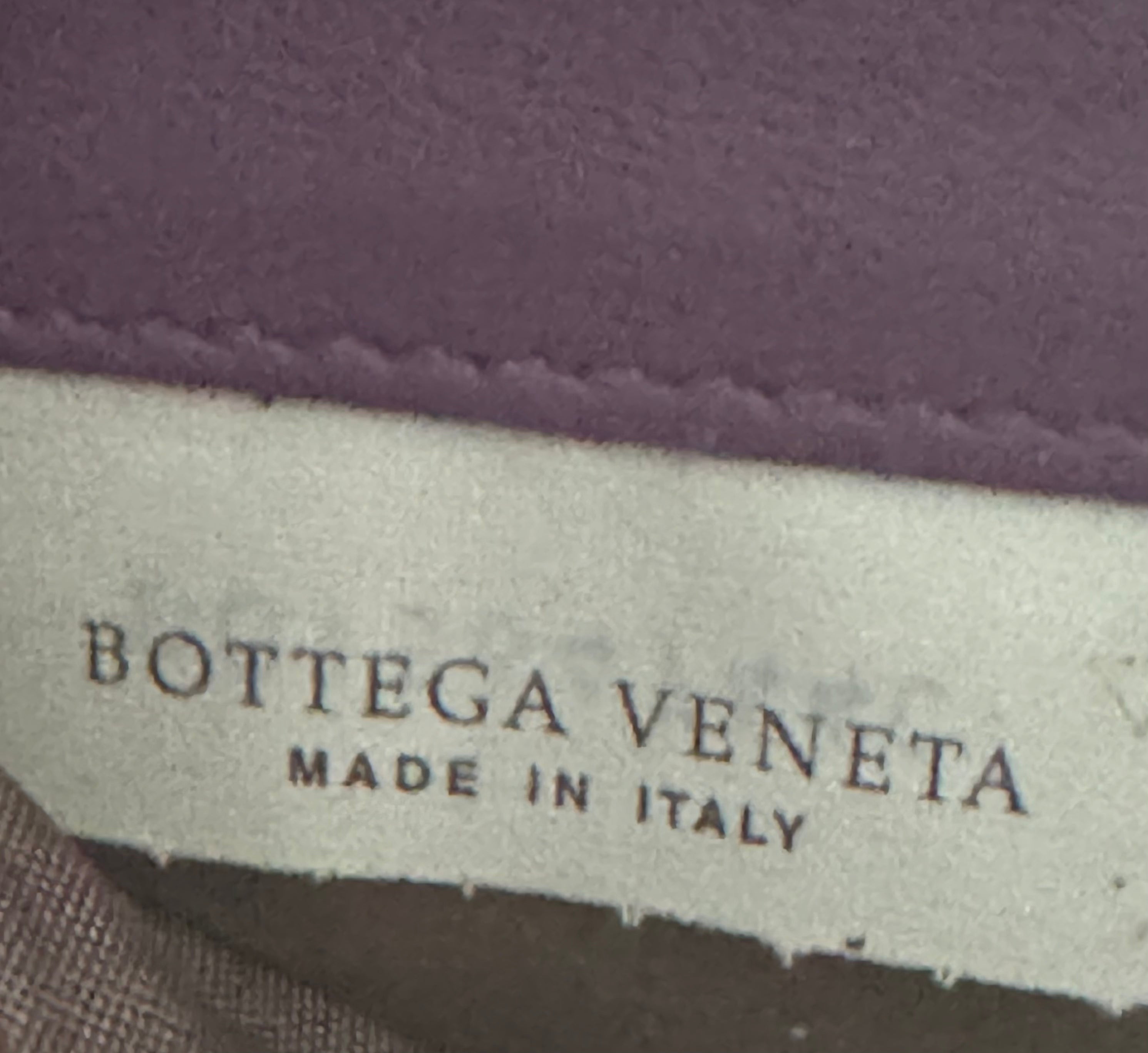 Bottega Veneta Zippered Wallet