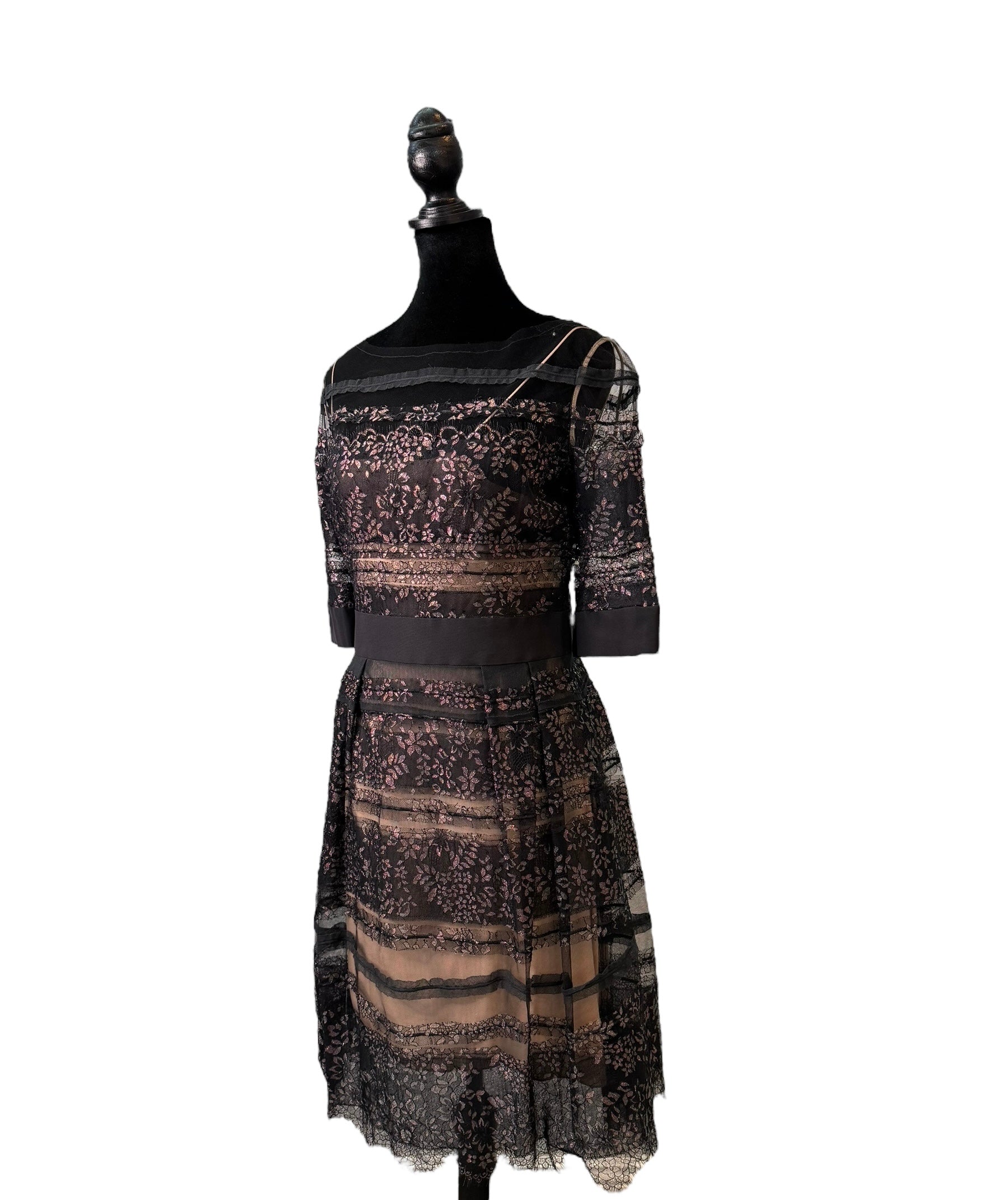 carolina herrera cocktail dresses Floral Bow A-Line Dress UFO No More neck and Vd back Short sleeves Carolina Herrera Gathered cotton-blend cocktail
