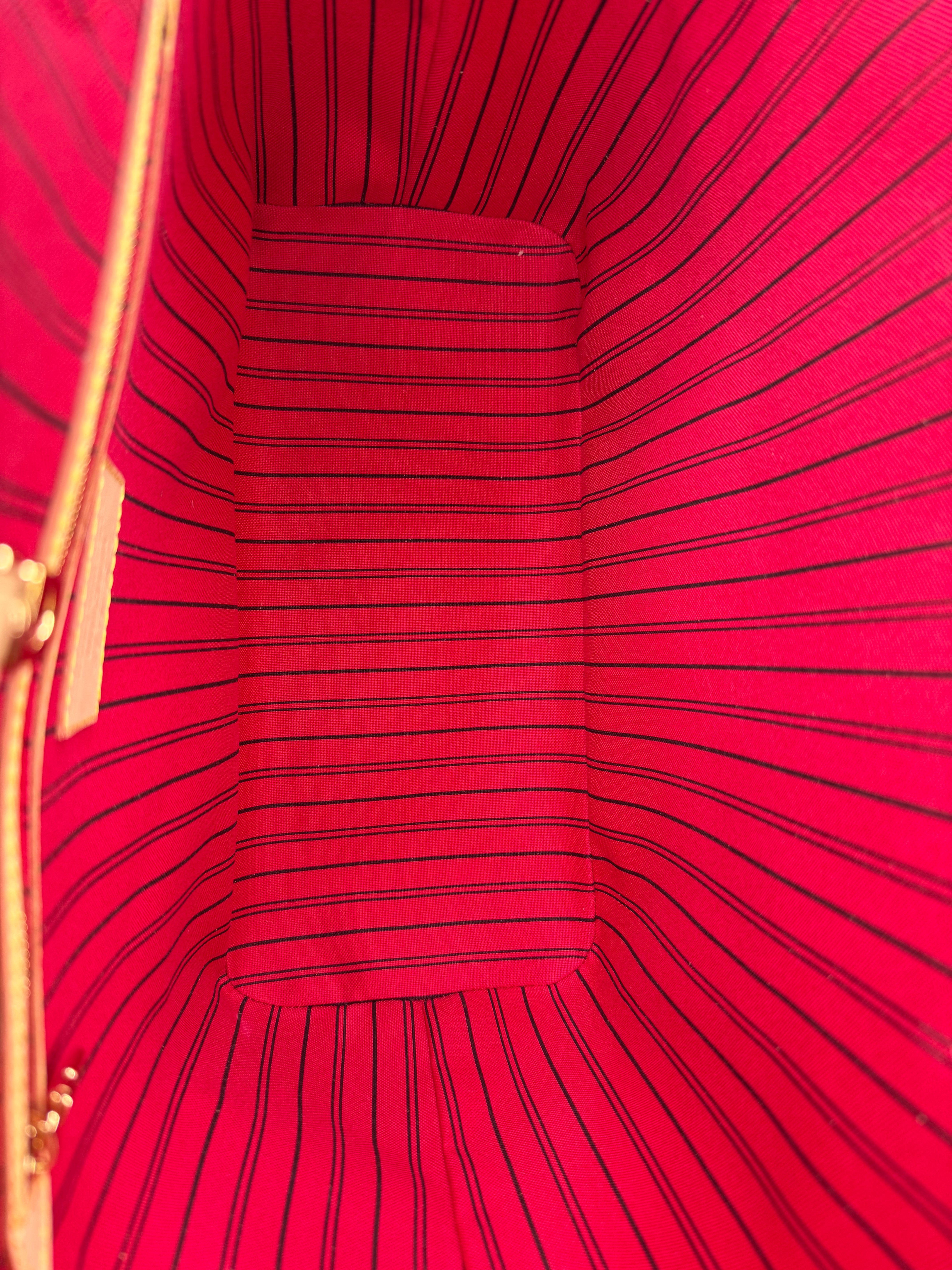 Louis Vuitton x Murakami Cherry Neverfull MM