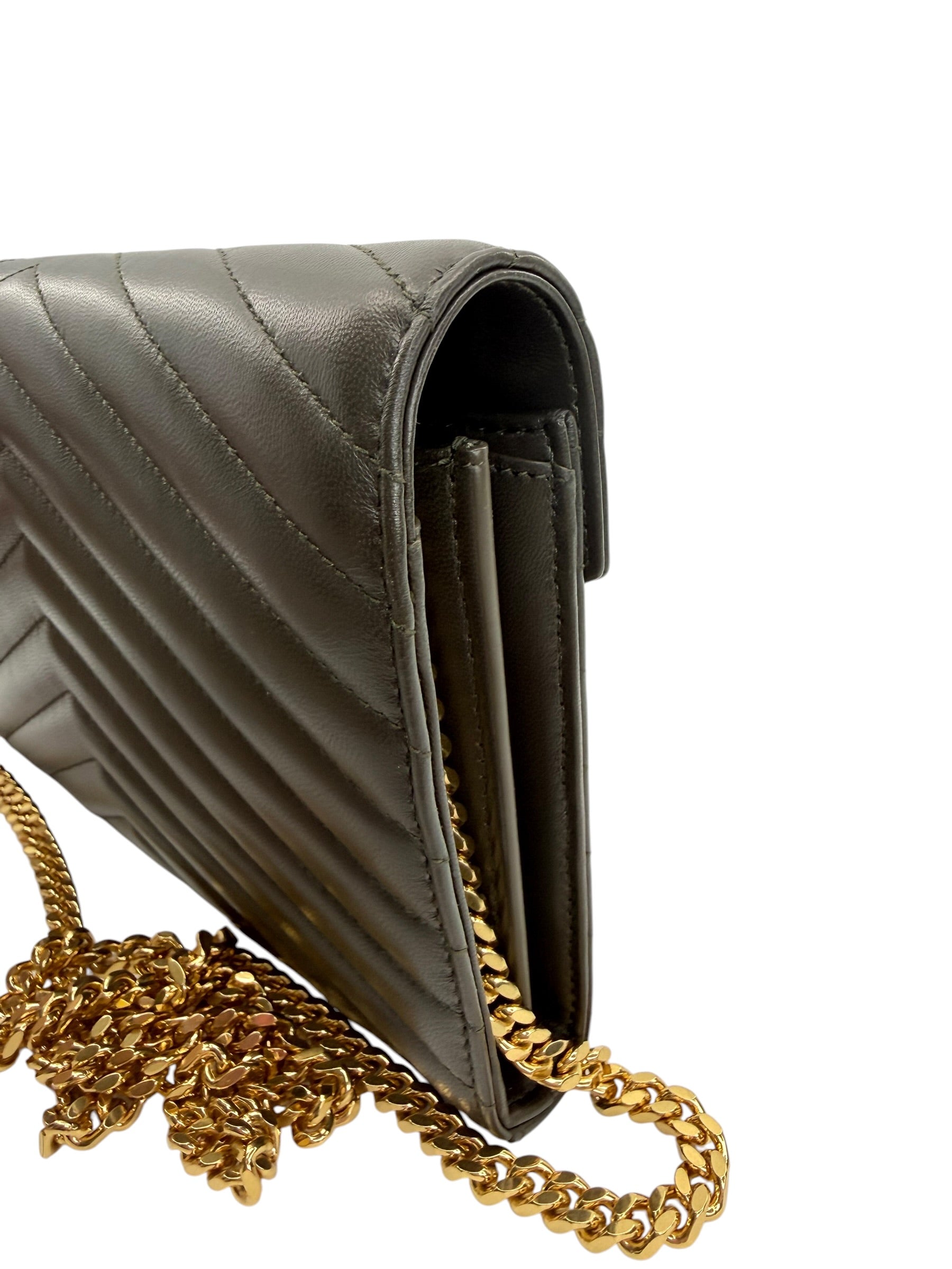 Saint Laurent Cassandre Wallet on Chain