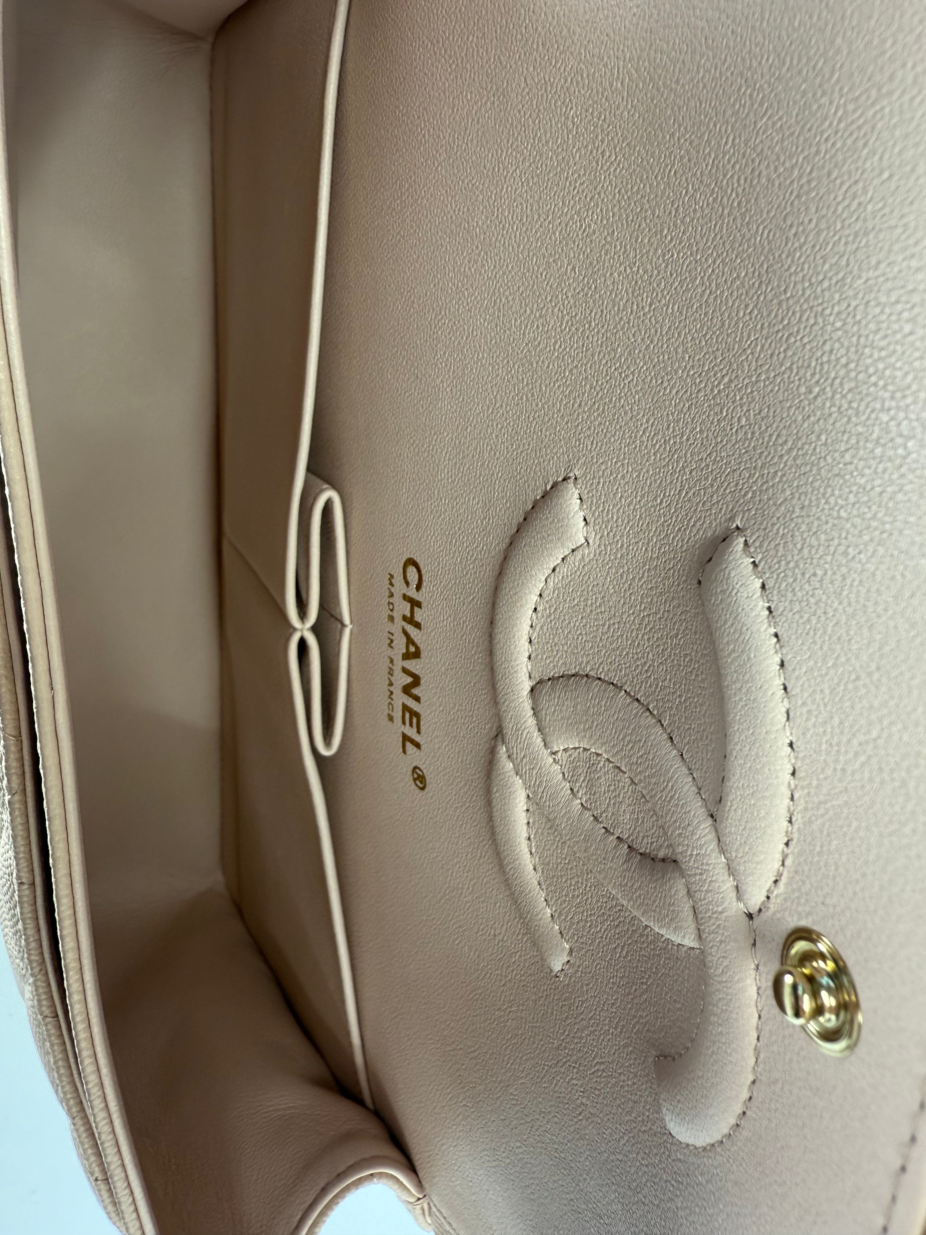 Chanel Medium Caviar Double Flap Classic