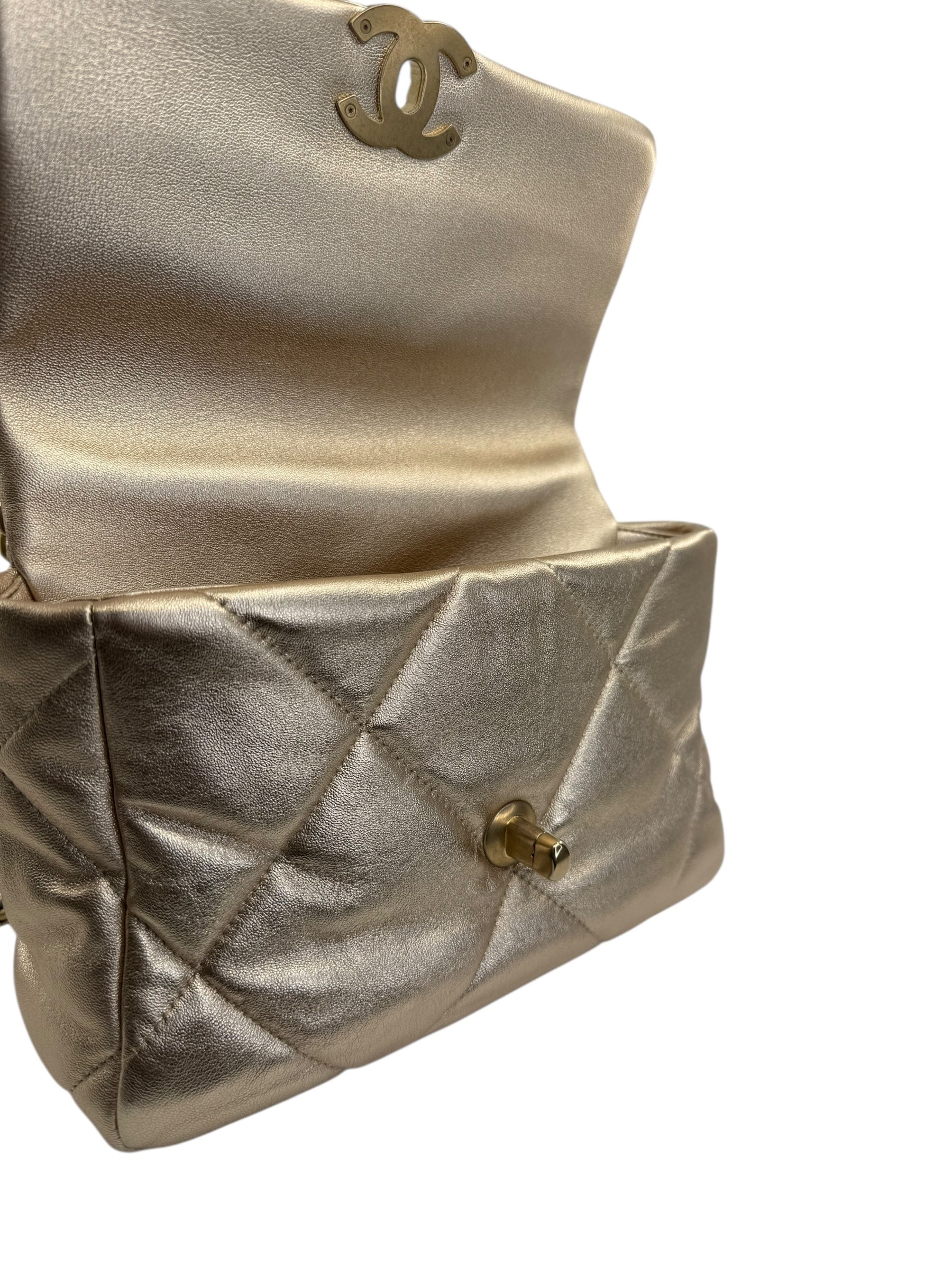 Chanel Metallic Gold Medium 19