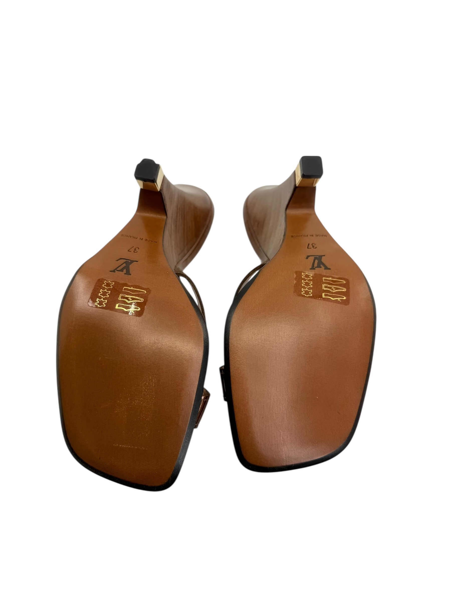 Louis Vuitton Wooden Wedge Sandals (37/7)