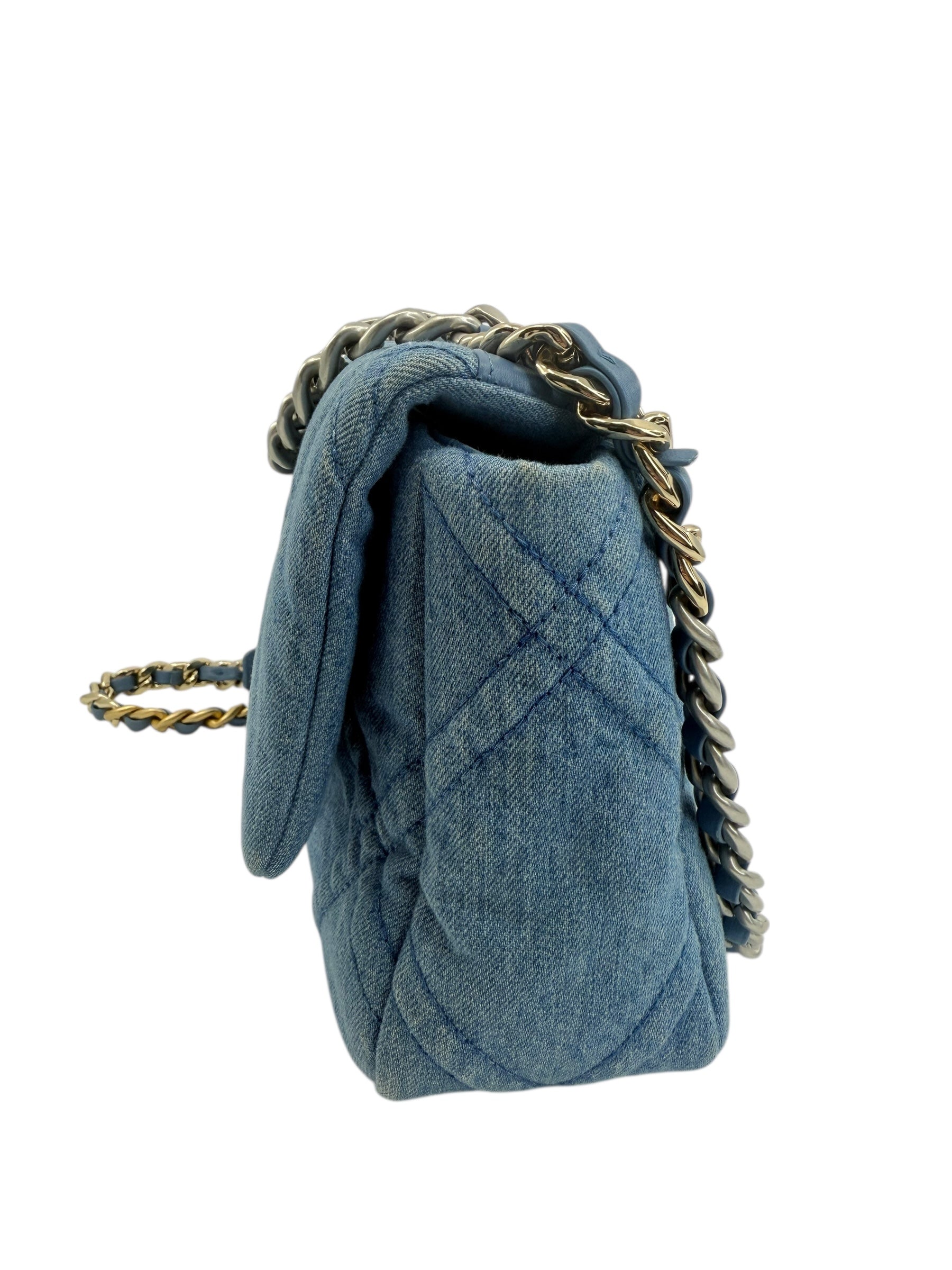 Chanel Denim Medium 19