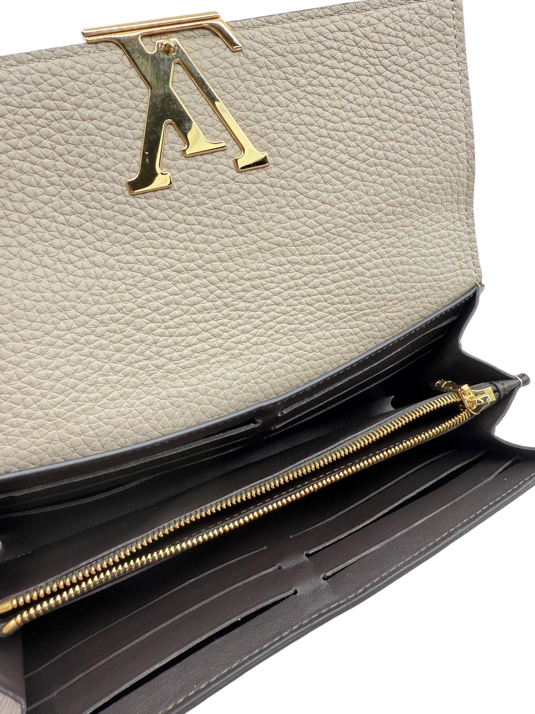 Louis Vuitton Capucines Long Wallet