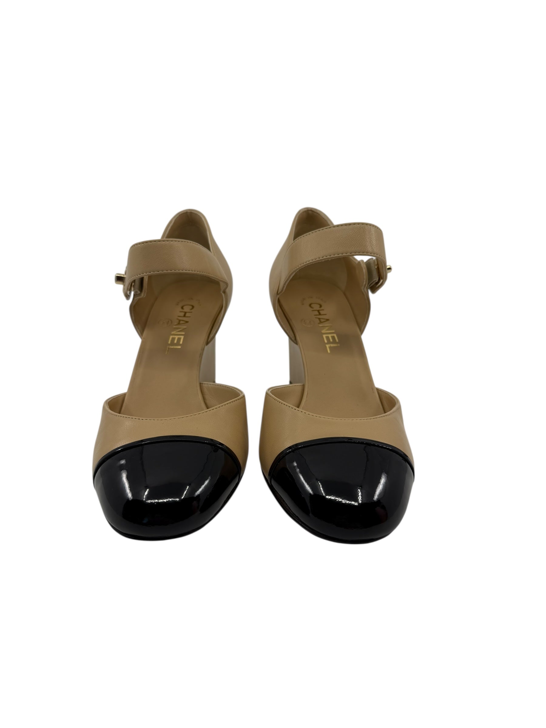 Chanel Mary Janes (38/8)