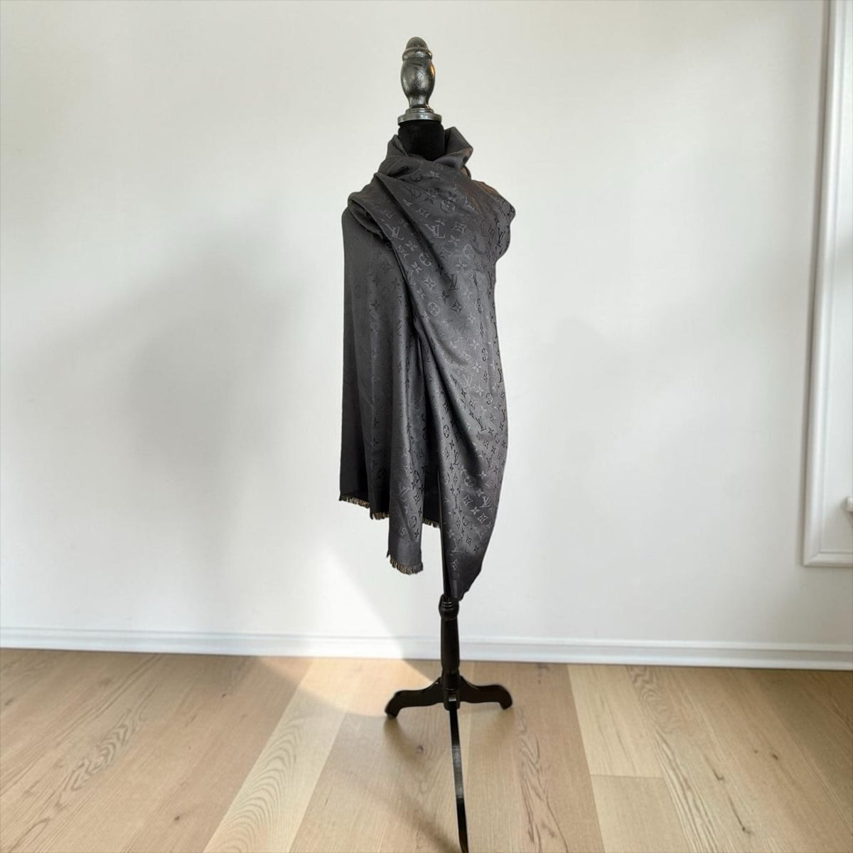 Louis Vuitton Silk/Wool Shawl