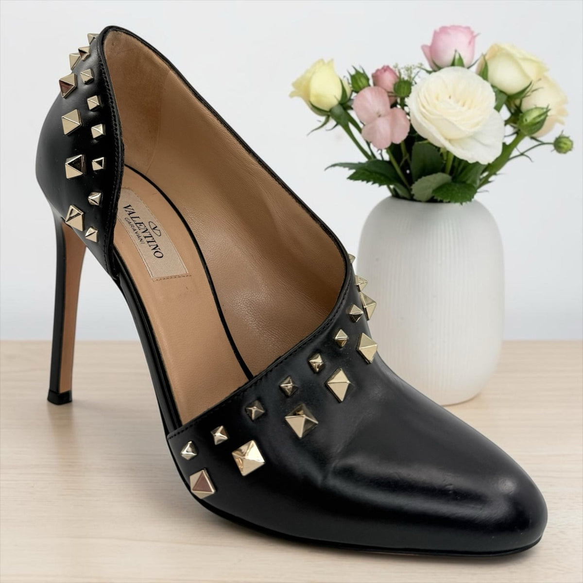 Valentino Rockstud Leather Pumps (37/7)