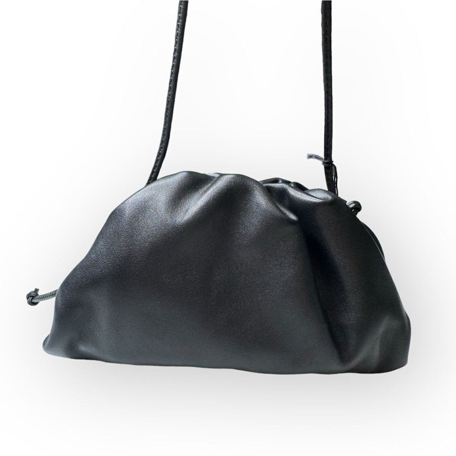 Bottega Veneta The Teen Leather Pouch